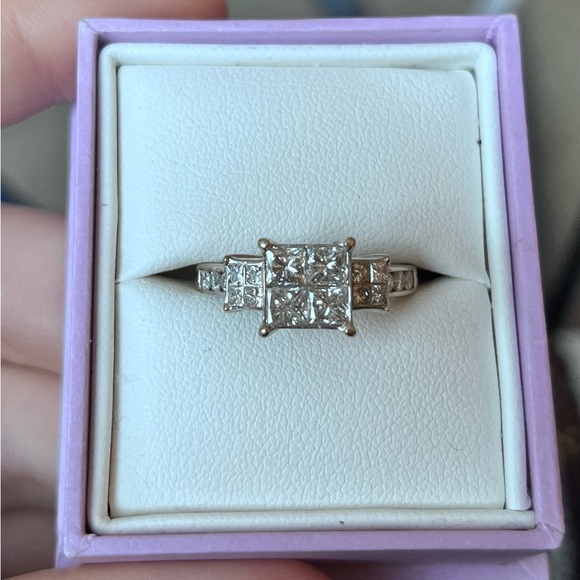 Diamond Engagement Ring (Size 8) Princess Cut White Gold Michael Hill - Picture 2 of 7